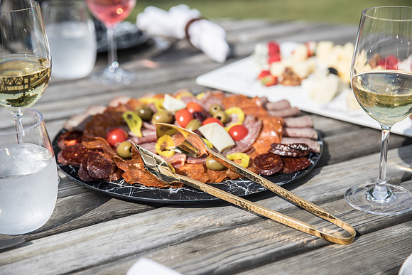 Palace_Tongs-18