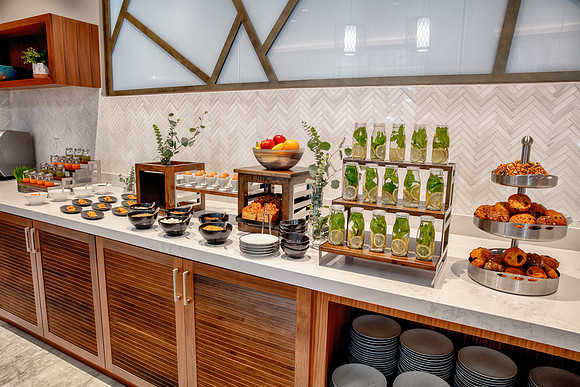 Buffet 2020-634.0_Tasterz_Seafood Stand_heirloom_Cairn_Pepper_Egg Cups_La Jolla